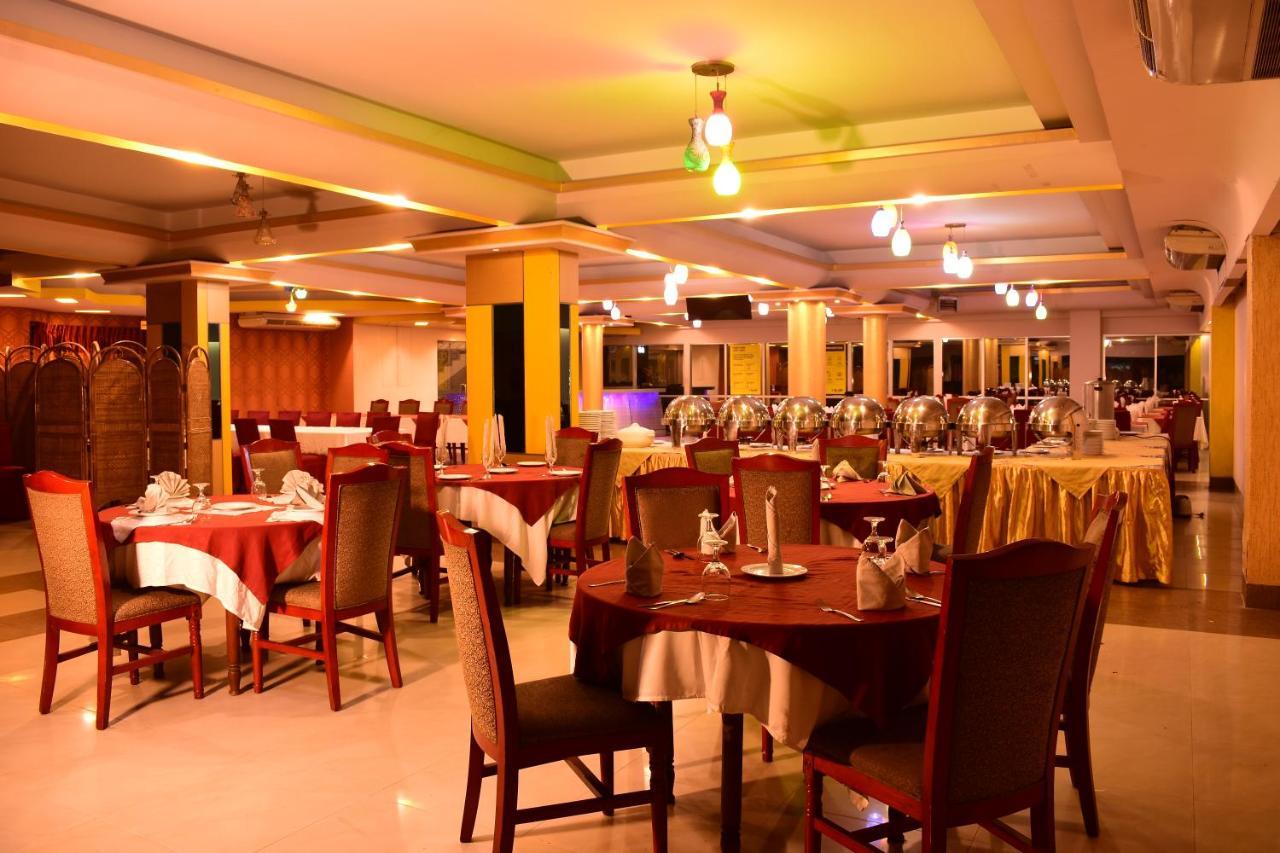 סילט Hotel Metro International מראה חיצוני תמונה