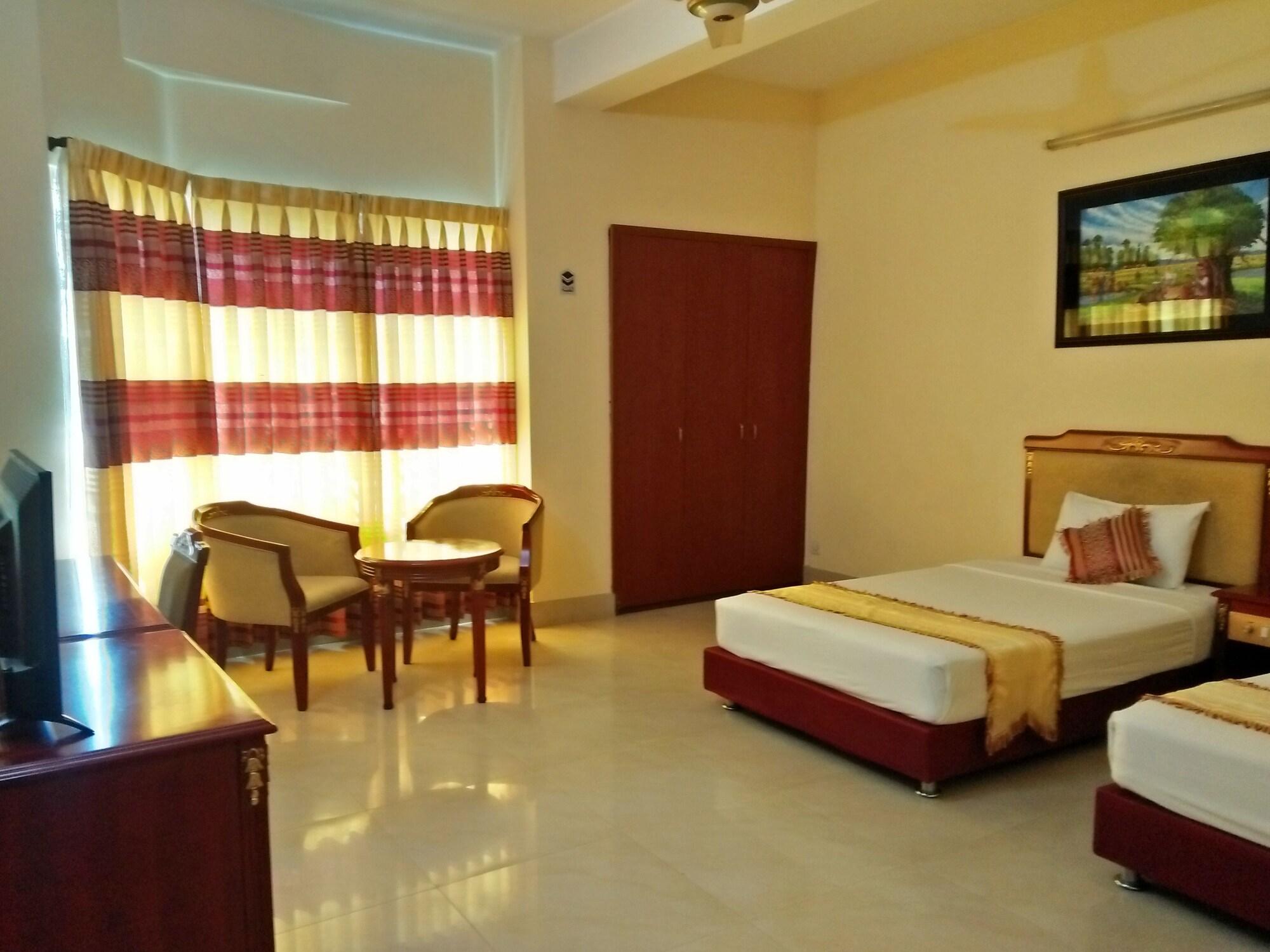 סילט Hotel Metro International מראה חיצוני תמונה