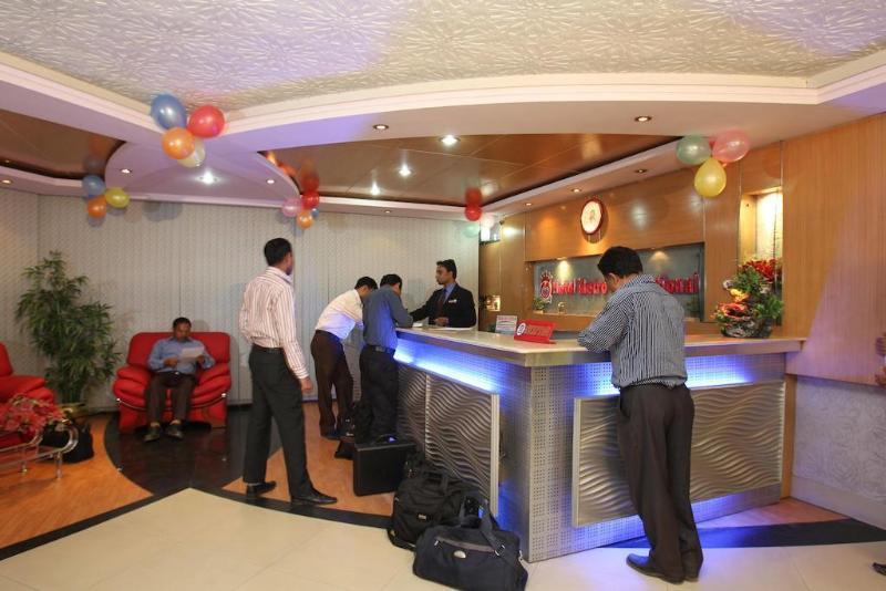 סילט Hotel Metro International מראה חיצוני תמונה